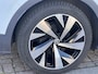 Volkswagen ID.4 Life 77 kWh TREKHAAK DEALER OND 1 EIG