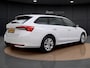 Skoda Octavia Combi 1.5 TSI Edition Plus | Trekhaak | Parkeerhulp | Stuur-/Stoelverwarming | Elek. Achterklep | Carplay | Getint Glas |