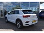 Volkswagen T-Roc 1.5 TSI 150PK DSG-7 R-Line | TREKHAAK | NAVIGATIE | CAMERA | 18 INCH | ELEKTR. A. KLEP | LED | ADAPT. CRUISE