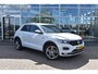 Volkswagen T-Roc 1.5 TSI 150PK DSG-7 R-Line | TREKHAAK | NAVIGATIE | CAMERA | 18 INCH | ELEKTR. A. KLEP | LED | ADAPT. CRUISE