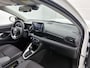 Toyota Yaris 1.5 Hybrid Dynamic + | Dealeronderhouden | Dodehoek detectie | Stoelverwarming | Parkeersensoren voor+achter | Keyless Entry/Start | Climate Control | Cruise Control Adaptive | Achteruitrijcamera | SL 120