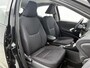 Toyota Yaris | BTW voertuig | Parkeersensoren voor+achter | Stoel+stuurverwarming| Climate control | Cruise control adaptive | Apple CarPlay/Android auto |