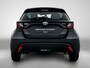 Toyota Yaris | BTW voertuig | Parkeersensoren voor+achter | Stoel+stuurverwarming| Climate control | Cruise control adaptive | Apple CarPlay/Android auto |