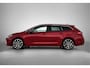 Toyota Corolla Touring Sports 2.0 Hybrid Executive Limited + | Afneembare trekhaak | Dealeronderhouden | Onderweg-naar-dealer