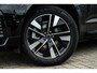Volvo XC60 2.0 T6 Plug-in hybrid AWD Plus Dark | Facelift | Head-Up | Panoramadak | Trekhaak | 360 Camera | All-Season Banden | Google | Stoel en Stuurverwarming |