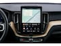 Volvo XC60 2.0 T6 Plug-in hybrid AWD Plus Dark | Facelift | Head-Up | Panoramadak | Trekhaak | 360 Camera | All-Season Banden | Google | Stoel en Stuurverwarming |