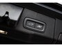 Volvo XC60 2.0 T6 Plug-in hybrid AWD Plus Dark | Facelift | Head-Up | Panoramadak | Trekhaak | 360 Camera | All-Season Banden | Google | Stoel en Stuurverwarming |