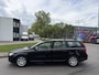 Volvo V70 2.0i Momentum 145 PK. Zeer goed onderhouden en onverwoestbare auto !!! Rijdt ook helemaal nieuw !!