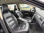 Volvo V70 2.0i Momentum 145 PK. Zeer goed onderhouden en onverwoestbare auto !!! Rijdt ook helemaal nieuw !!
