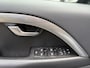 Volvo V70 2.0i Momentum 145 PK. Zeer goed onderhouden en onverwoestbare auto !!! Rijdt ook helemaal nieuw !!