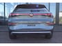 Volkswagen T-Roc Life First Edition 150PK | 'App-Connect' draadloze smartphone integratie | Achteruitrijcamera (Rear View) | Automatische afstandsregeling (Adaptive Cruise Control)