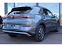 Volkswagen T-Roc Life First Edition 150PK | 'App-Connect' draadloze smartphone integratie | Achteruitrijcamera (Rear View) | Automatische afstandsregeling (Adaptive Cruise Control)