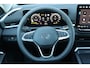 Volkswagen T-Roc Life First Edition 150PK | 'App-Connect' draadloze smartphone integratie | Achteruitrijcamera (Rear View) | Automatische afstandsregeling (Adaptive Cruise Control)
