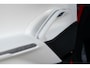 Ferrari Purosangue 6.5 V12 Full Carbon in- en exterior|Pelle Bianca Special Leather|Geventileerde stoelen met massage