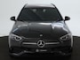Mercedes-Benz C-klasse Estate 180 AMG Nightpakket | Trekhaak | Alarm | Memory | Dode Hoek Ass | CarPlay | Keyless Go | Premium Sfeerverlichting | Inclusief 24 maanden Mercedes-Benz Certified garantie voor Europa.