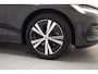 Volvo V60 2.0 B3 Momentum Advantage Aut. [ Trekhaak Leder Stoel / stuurverwarming Clima Navi Apple/Android Cruise ]