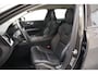 Volvo V60 2.0 B3 Momentum Advantage Aut. [ Trekhaak Leder Stoel / stuurverwarming Clima Navi Apple/Android Cruise ]