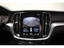 Volvo V60 2.0 B3 Momentum Advantage Aut. [ Trekhaak Leder Stoel / stuurverwarming Clima Navi Apple/Android Cruise ]