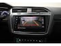 Volkswagen Tiguan 2.0 TSI 180pk 4Motion R Line Highline Aut. [ Panorama Trekhaak Adapt.cruise ]Camera ]