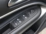 Jeep Avenger 1.2 e-Hybrid Summit | Apple Carplay/Android Auto | Climate Control | Camera achter | Adaptive Cruise Control | Navigatie | Parkeersensoren | Dodehoekwaarschuwing