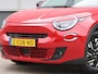 Fiat 600 600e RED 54 kWh 156pk | Parkeersensoren achter | Cruise Conrol | Apple Carplay/Android Auto | Airco