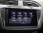 Volkswagen Tiguan 1.4 TSI eHybrid R-Line Business+ 245 PK| Dealeronderhouden | Panoramadak | Navigatie Pro | 360 Camera | Head-Updisplay | Achterklep Elektrisch | Stoelverwarming Voor & Achter | 20 Inch Velgen
