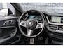 BMW 1-Serie 118i Business Edition | M-Sport | Trekhaak | Lichtmetalen Velgen 18 inch | Achteruitrijcamera | Parkeersensoren | BMW Live Cockpit Professional | Sportstoelen | Sportonderstel