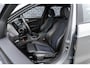 BMW 1-Serie 118i Business Edition | M-Sport | Trekhaak | Lichtmetalen Velgen 18 inch | Achteruitrijcamera | Parkeersensoren | BMW Live Cockpit Professional | Sportstoelen | Sportonderstel
