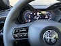 Alfa Romeo Junior Elettrica 54 kWh | AppleCarPlay/Android | Climate control | Parkeersensoren | 18'' LM velgen