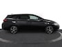 Toyota Auris 1.8 Hybrid Executive | Trekhaak | Parkeersensoren | Stoelverwarming | Cruise-Control | Panorama Dak |