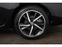 Toyota Auris 1.8 Hybrid Executive | Trekhaak | Parkeersensoren | Stoelverwarming | Cruise-Control | Panorama Dak |