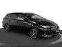 Toyota Auris 1.8 Hybrid Executive | Trekhaak | Parkeersensoren | Stoelverwarming | Cruise-Control | Panorama Dak |