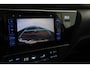 Toyota Auris 1.8 Hybrid Executive | Trekhaak | Parkeersensoren | Stoelverwarming | Cruise-Control | Panorama Dak |