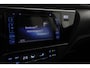 Toyota Auris 1.8 Hybrid Executive | Trekhaak | Parkeersensoren | Stoelverwarming | Cruise-Control | Panorama Dak |