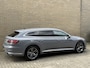 Volkswagen Arteon Shooting Brake 1.4 TSI 218pk eHybrid R-Line Business+ | Adaptieve cruise | Camera | Half leder/velours | Navigatie | Apple CarPlay / Android Auto | Virtual cockpit | Full-LED | DAB | Keyless entry&start | Camera | Stoelverwarming voor&achter | Elektrische achterklep | 18 inch velgen | Volledig dealeronderhouden