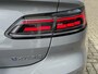 Volkswagen Arteon Shooting Brake 1.4 TSI 218pk eHybrid R-Line Business+ | Adaptieve cruise | Camera | Half leder/velours | Navigatie | Apple CarPlay / Android Auto | Virtual cockpit | Full-LED | DAB | Keyless entry&start | Camera | Stoelverwarming voor&achter | Elektrische achterklep | 18 inch velgen | Volledig dealeronderhouden