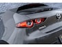 Mazda 3 2.0 e-SkyActiv-X M Hybrid 180 Luxury | 360 Graden Camera | Lederen Bekleding | Keyless Entry | Cruise Control Adaptief | Head-up Display | Parkeersensoren | Navigatie | Apple Carplay | Android Auto | Stoelverwarming