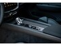 Volvo XC60 2.0 T6 Plug-in hybrid AWD Ultra Black Edition | Harman Kardon Audio | Head-up Display | 360 Graden Camera | Panoramadak | Lichtmetalen Velgen 21 inch | Elektrisch Verstelbare Voorstoelen | Keyless Entry | BLIS