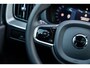 Volvo XC60 2.0 T6 Plug-in hybrid AWD Ultra Black Edition | Harman Kardon Audio | Head-up Display | 360 Graden Camera | Panoramadak | Lichtmetalen Velgen 21 inch | Elektrisch Verstelbare Voorstoelen | Keyless Entry | BLIS