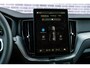 Volvo XC60 2.0 T6 Plug-in hybrid AWD Ultra Black Edition | Harman Kardon Audio | Head-up Display | 360 Graden Camera | Panoramadak | Lichtmetalen Velgen 21 inch | Elektrisch Verstelbare Voorstoelen | Keyless Entry | BLIS