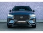 Volvo XC60 2.0 T6 Plug-in hybrid AWD Ultra Black Edition | Harman Kardon Audio | Head-up Display | 360 Graden Camera | Panoramadak | Lichtmetalen Velgen 21 inch | Elektrisch Verstelbare Voorstoelen | Keyless Entry | BLIS