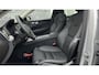 Volvo XC60 T6 Plug-in hybrid AWD Plus Dark | Trekhaak | Stoel- en Stuurwielverwarming | Adaptieve Cruise Control | 360 Camera | Google | Climate Control | Carplay | Panoramadak | Elektr. Verstelbare Bestuurdersstoel incl. Memory | Keyless |