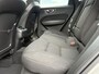 Volvo XC60 2.0 B5 Momentum Exclusive | Trekhaak | Head-up Display | 360 Graden Camera | Panoramadak | Harman Kardon Audio | Navigatie | Apple Carplay | Android Auto | BLIS | Cruise Control Adaptief