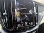 Volvo XC60 2.0 B5 Momentum Exclusive | Trekhaak | Head-up Display | 360 Graden Camera | Panoramadak | Harman Kardon Audio | Navigatie | Apple Carplay | Android Auto | BLIS | Cruise Control Adaptief