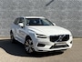 Volvo XC60 2.0 B5 Momentum Exclusive | Trekhaak | Head-up Display | 360 Graden Camera | Panoramadak | Harman Kardon Audio | Navigatie | Apple Carplay | Android Auto | BLIS | Cruise Control Adaptief