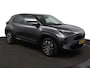 Toyota Yaris Cross 1.5 Hybrid Dynamic | Stoel- en Stuurwielverwarming | Camera | Hoge Instap | Adaptieve Cruise Control | 10 Jaar Garantie! |