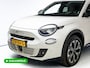 Fiat 600 1.2 Hybrid La Prima | Leer | Stoelverw. | Camera | Adap. Cruise | Sfeerverlichting | Elec. verst. best. stoel met massage en lendesteun | Apple Carplay/Android auto, Navigatie, Led, PDC V+ A, Keyless entry & start