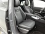 Mercedes-Benz GLE AMG 53 Hybrid 4MATIC+ Night Edition Premium Plus | Remklauwen in rood | Winterpakket | Sierelementen AMG carbon | Trekhaak | Aanhangwagenassistent | MAGIC VISION CONTROL | Dashcam | 22 inch kruisspaaks AMG-velgen | Stoelverwarming |