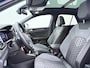 Volkswagen T-Roc 1.5 TSI R-Line Business | Pano dak | Trekhaak | Navigatie | Stoelverwarming |