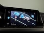 Volkswagen Golf 1.0 TSI Life 110 pk | Navigatie | Parkeersensoren | Adaptieve cruise control | LED koplampen | Apple Carplay/Android Auto |